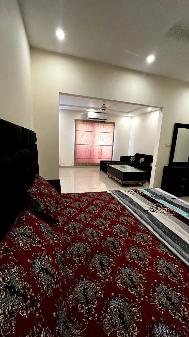 Single Bed Furnished Apartment for Daily Rent Citi Housing Sialkot